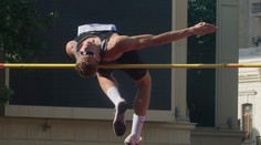 Bubeník zdolal na námestí v Baku majstra sveta Bondarenka