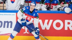 Slovensko môže na MS v hokeji opäť rátať s dvomi obľúbencami. Osem hráčov KHL stále čaká na ortieľ
