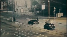 Video, z ktorého tuhne krv v žilách. Chodec v Košiciach skončil pod kolesami auta