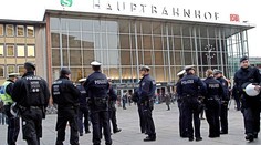 Zatkli Alžírčana, prvého podozrivého zo sexuálneho obťažovania v Kolíne