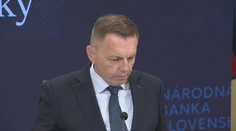 Kažimír vo funkcii nadsluhuje deväť mesiacov. Je možné, že až do volieb nebude zvolený guvernér Národnej banky