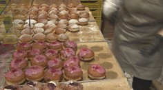 Poľské pekárne vo štvrtok praskali vo švíkoch. Takmer každý si kupoval šišky, dôvod vás možno prekvapí