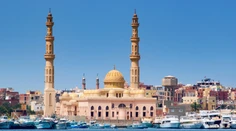Obľúbený Egypt dostal v cestovateľskom semafore čiernu. V ponuke niektorých cestoviek zostáva