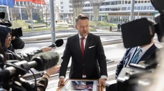 Prišiel s obrazom prezidenta Pellegriniho v ruke. Samuel Migaľ si prevzal rezort investícií