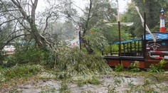FOTO: Bratislavský kraj je na nohách. Hladiny riek stúpajú, zaplavené sú viaceré oblasti