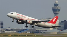 Lietadlo Air Arabia núdzovo pristálo. Kvôli bombe