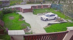 Na internete sa objavili zábery z bezpečnostných kamier domácností i firiem. Toto musíte spraviť, aby sa to nestalo aj vám