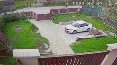 Na internete sa objavili zábery z bezpečnostných kamier domácností i firiem. Toto musíte spraviť, aby sa to nestalo aj vám