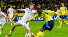 FOTO: Slovensko podľahlo Švédsku. Škandinávci postupujú, naši futbalisti si zahrajú baráž