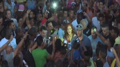 Rihanna spôsobila chaos na Kube, dav ju takmer ušliapal