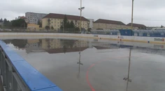 Namiesto klziska majú vodnú plochu. V Stropkove čakajú na ochladenie ako na spasenie