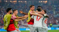 Mitrovič s Vlahovičom svoje splnili, ale ich obrat nestačil. Srbov tak v skupine opäť stopli Švajčiari