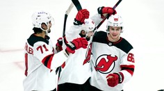 Tatarov siedmy gól v sezóne Devils na výhru nestačil, v akcii boli aj Jaroš so Studeničom