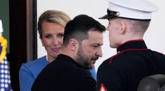Zelenského mali z Bieleho domu vyhodiť. Experti tvrdia, že Trump chce kapituláciu Ukrajiny a išlo o šikanu