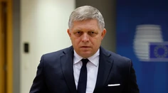 Fico podpísaný Trestný zákon prezidentke doručil aj s listom. Navrhuje jej v ňom, čo by mala urobiť