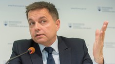 Guvernér NBS Kažimír kúpil dva domy na Slavíne. Prezradil odkiaľ mal na ne peniaze