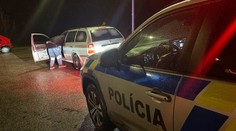 Vodič v Zlatých Moravciach jazdil zo strany na stranu. Test na drogy policajtov šokoval