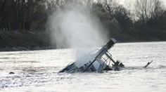FOTO: Dve nešťastia na Dunaji. Jedna loď zhorela, druhá sa potopila