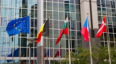 Ministri financií EÚ sa nedohodli na spoločnom záchrannom pláne