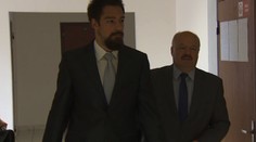 Otec obžalovaného fekálneho fantóma: Tvrdí, že má dôkazy o synovej nevine