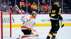 Philadelphia zdolala Boston, Blues vyhrali aj tretí zápas v sezóne