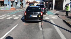 Opitý taxikár nedobrzdil a narazil do auta. Dostal pokutu a musí ísť aj k psychológovi