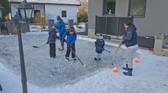 S jarnými prázdninami sa spája nárast úrazov. Odborníci upozornili na nástrahy, ktoré na deti číhajú aj doma