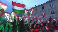 Orbán čelí najväčšej výzve za dlhé roky. Mladí v Maďarsku chcú zmenu