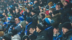 Fatálny omyl pred duelom v Poľsku. Minútu ticha venovali nesprávnemu človeku, prezident klubu sa hanbil