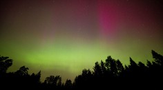 Nočná šou na oblohe: Geomagnetická búrka môže priniesť polárnu žiaru