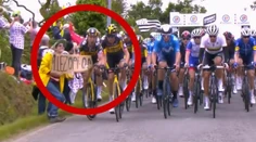 VIDEO: Úvod Tour de France poznačili hormadné pády, prvý spôsobila fanúšička