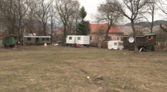 V Kláštore pod Znievom vyrástla v centre rómska osada z maringotiek
