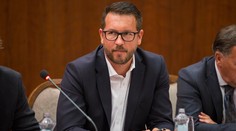 Obvinenému expodpredsedovi ÚVO A. Holákovi prokurátor zrušil obvinenie