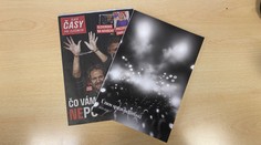 Namiesto diskusie brožúrky. SaS rozdáva protestné noviny, vláda vydala obrázkovú publikáciu