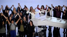 Najemotívnejšie vystúpenie roka! Gagu na Oscaroch sprevádzali obete znásilnenia