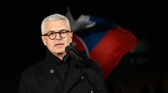 V Bratislave sa zhromaždili tisícky ľudí na podporu Ivana Korčoka