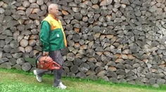 Pilčík z Východnej náhle ohluchol. Nemá robotu ani invalidný dôchodok