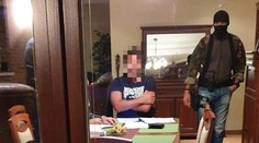 NAKA zadržala exriaditeľa kriminálneho úradu finančnej správy Makóa. Súvisí to s takáčovcami