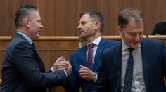 Vyslovenie nedôvery v NRSR neznamená okamžitý odchod vlády, vysvetľuje publicista Hrabko
