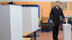 Slovenské voľby potvrdili status quo, voliči nepotrestali vládu Hegera, píše najznámejšia americká agentúra AP