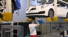 Zamestnať Rómov v automobilkách? Škripek to vidí reálne