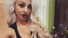 Exfarmárka pritvrdzuje. Ukázala mega prsia