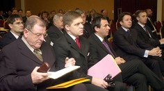 Mečiar to definitívne vzdal