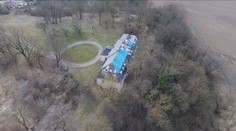 Jánovi rozoberajú kaštieľ pred očami. Miestni v obci Žarnov vykrádajú tristoročnú pamiatku