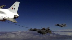 Stíhačky z USA a Kanady vzlietli k ruským bombardérom