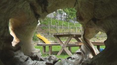 Na takomto mieste by ste vinohrad nečakali. V Banskej Štiavnici pestujú hrozno priamo pod Kalváriou