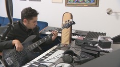 Hudba ho ako dieťa nebavila, dnes sa oňho zaujíma Jay-Z. Talentovaný Eugen Botoš sa teší zo svetového úspechu