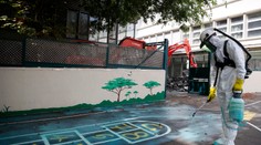 V okolí požiarom zničeného Notre-Dame začali dekontaminovať školy