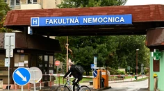 Posun v prípade napadnutia zdravotníkov v Trenčíne. Obaja útočníci boli pod vplyvom alkoholu