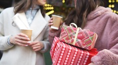 Slováci na vianočných darčekoch šetriť neplánujú: Prieskum odhalil tohtoročného favorita
